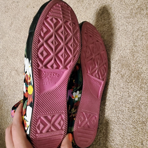 Converse Sneakers - Picture 4 of 5